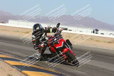 media/Oct-05-2024-Race Pace (Sat) [[aa7b44e117]]/5-Turn 15 Inside (910am)/
